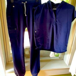 Figs Scrub Jogger Set (S/T bottoms; S top)